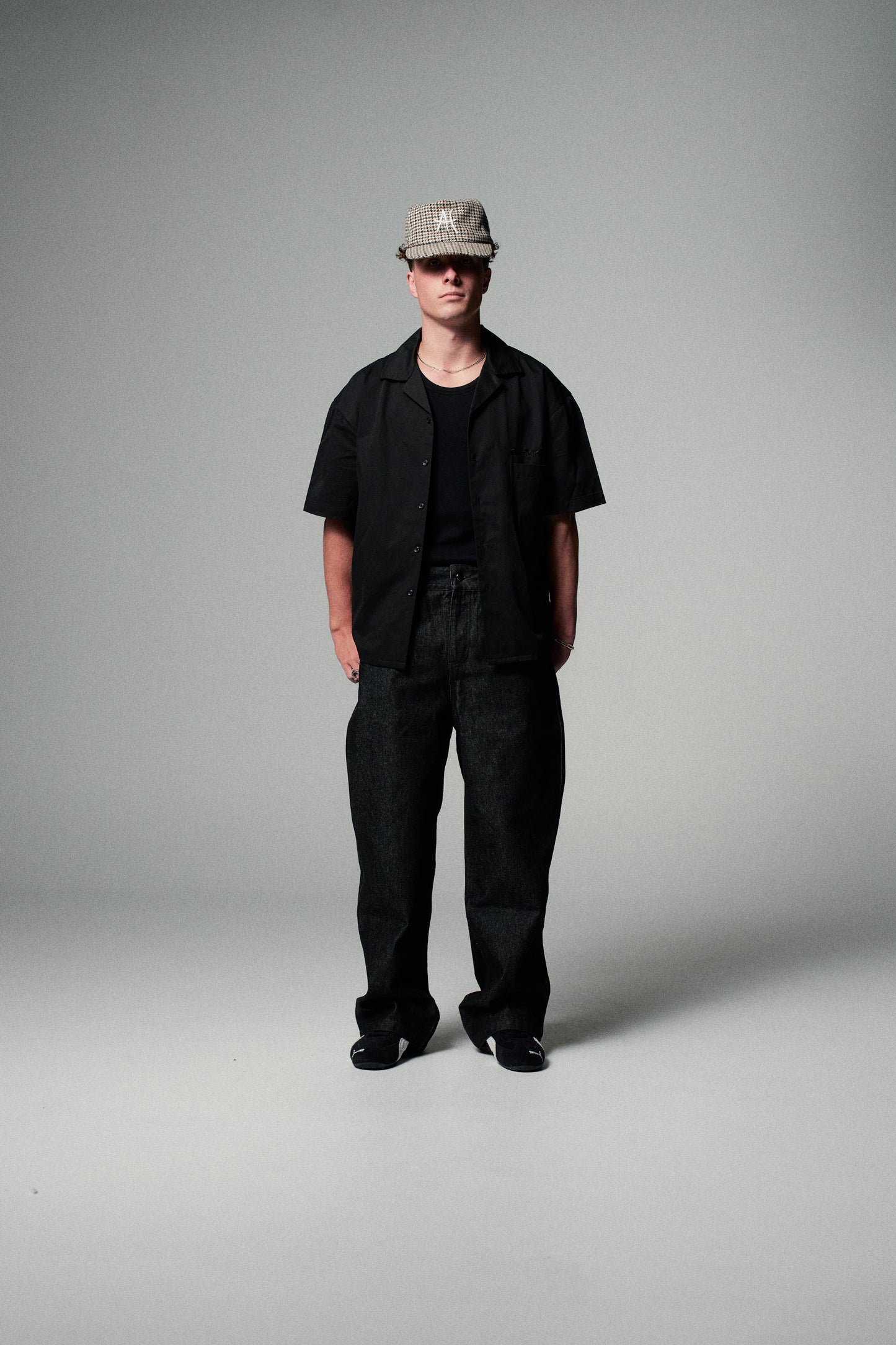 Every Hour Shirt - Black