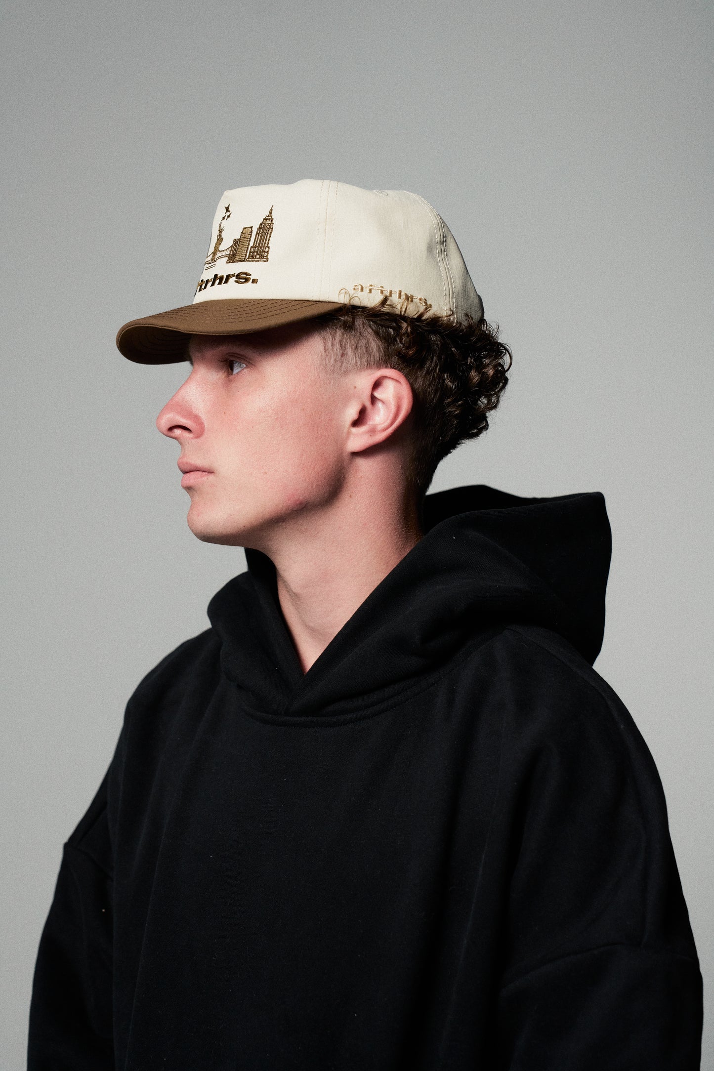 Johnny Skyline SnapBack - Cream/Mocha